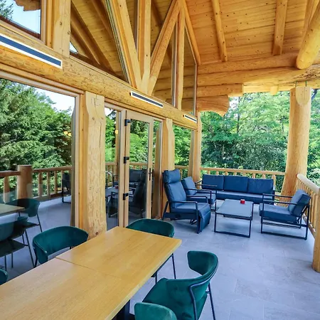 Villa Pensiunea Izabella, Izabella